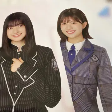 사쿠라자카46 히나타자카46의 포스터