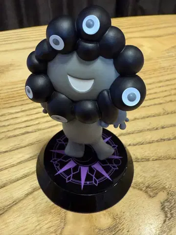 블랙 미야쿠미야쿠 피규어