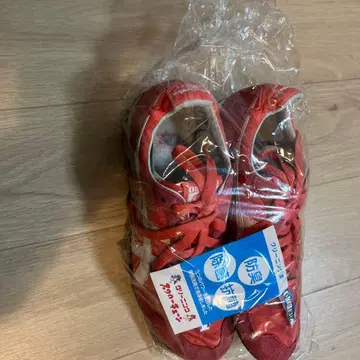 레드 스포츠 슈즈 방수 방취 기능