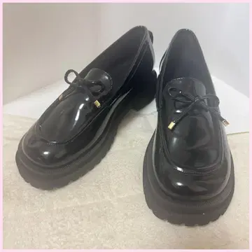 컨디션 최상 타쿠보 카린 르 탈론 리본 플랫폼 로퍼 블랙 23cm