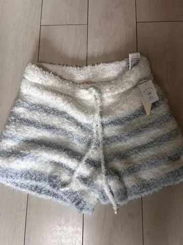 새상품 gelato pique 젤라또피케 스트라이프 숏팬츠