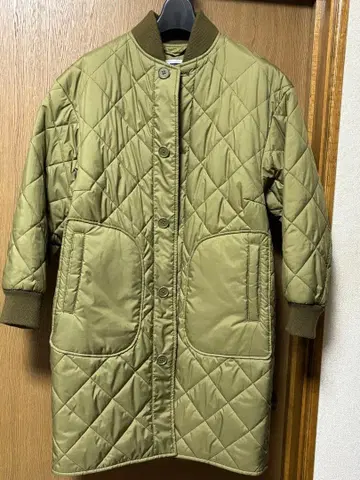 헬리한센 인슐레이션 퀼팅 코트 WS 카키