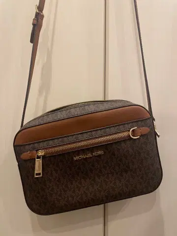 MICHAEL KORS 숄더백 브라운