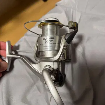BIOMASTER 5000 스피닝 릴