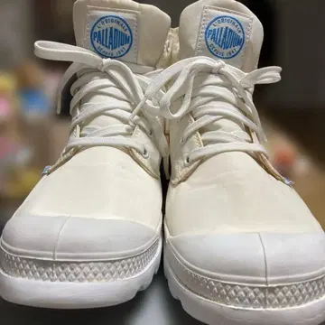 PALLADIUM 하이컷 레인 슈즈 화이트