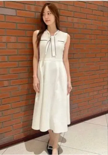 CELFORD 보타이 슬리브리스 니트 원피스 36