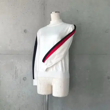 택 포함 새상품 배색 바이컬러 라인 하이넥 니트 화이트 M