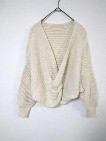 아즐 프론트 트위스트 니트탑 여성용 M 돌먼 슬리브 면