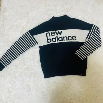 뉴발란스 스웨터 니트 남성용 보더 x 로고 디자인
