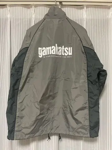 가마가츠 윈드 브레이커