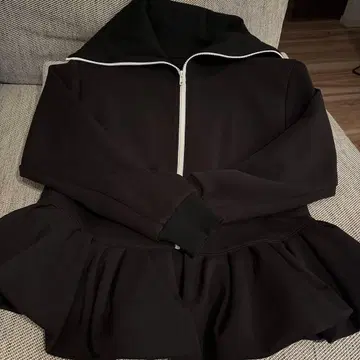 bow.a 집업 자켓 블랙