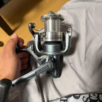 SHIMANO INTERESSE 스피닝 릴