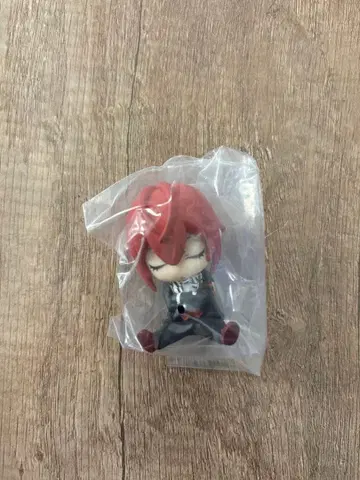 트위스테 어깨 쿵 피규어 리들