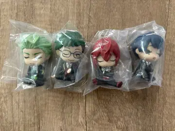 트위스테 어깨 쿵 피규어