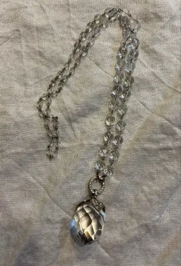 JILLSTUART 크리스탈 딸기 목걸이