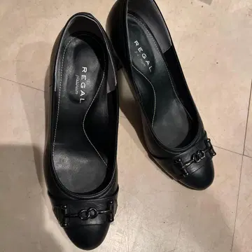 REGAL 블랙 펌프스 24.5cm