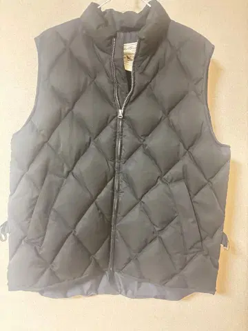 블랙 퀼팅 다운 베스트