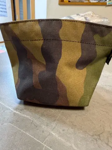 에르베샤 펠리에 카모 패턴 보트형 파우치