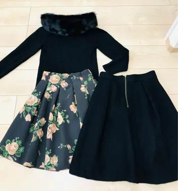 스트로베리 필드 UNIVERVALMUSE 상의 스커트 S