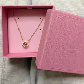 스와로브스키 목걸이 클로버 로즈 골드 정품