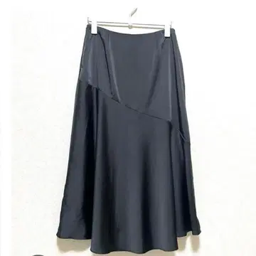 [ 새상품급 ] [ 빅 사이즈 ] 언타이틀 플레어 스커트 2LT 블랙