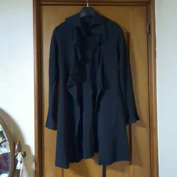 TO BE CHIC 프릴 디자인 롱 가디건