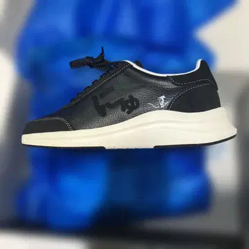 새상품! BRANDALIZED BLOW BLACK 25cm