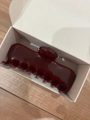 UNDO hairware No.4 CLAW CLIP Bordeaux