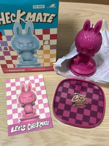 러브브 POP MART CHECKMATE 핑크 아로마 피규어