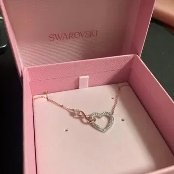 Swarovski 하트 모티브 목걸이