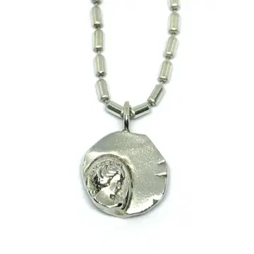 [ GARNI ] 성모 마리아 펜던트 플레이트 목걸이 SILVER