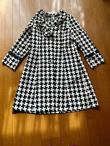 MAGGY 기하학 패턴 긴팔 코트 40