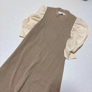 턱 슬리브 도킹 니트 원피스 라그나문