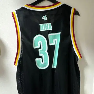 TWICE 미나 사나 모모 나연 채영 탱크탑