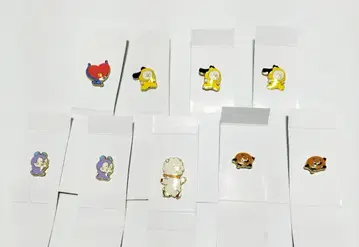 BT21 랜덤 메탈 핀 배지 세트 9개 새상품급 중고