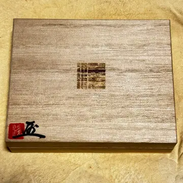 아사노야 켄이치의 실버 액세서리. 시메나와 팔찌 세세 시데 8개