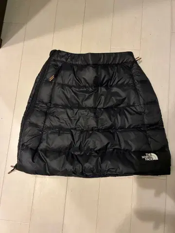 THE NORTH FACE 스커트