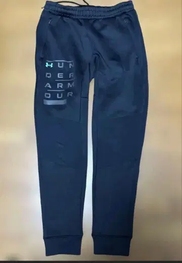 언더아머 블랙 팬츠