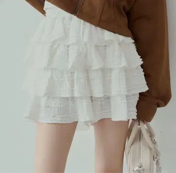 Chico 레이스 티어드 숏팬츠 화이트