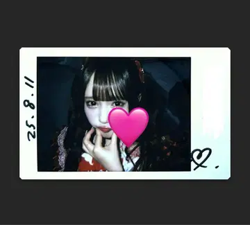 타지마 사쿠라코 리메이크 T셔츠 폴라로이드