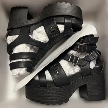 YOSUKE 통굽 샌들 부츠