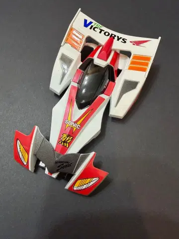 미니 사륜구동 허리케인 소닉 플라 바디 TRF 빅토리 사양 도색 완료