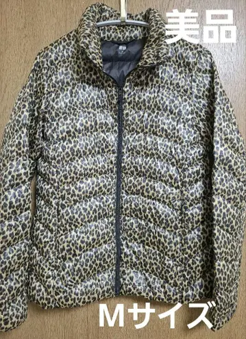 새상품급 유니클로 울트라 라이트 다운 레오파드 무늬 M