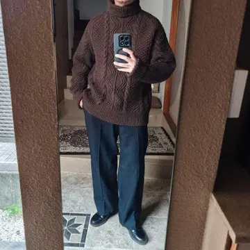 아일랜드제 터틀넥 피셔맨 니트 브라운