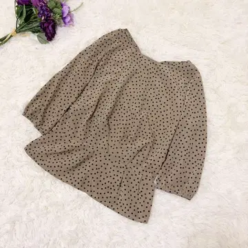 INDIVI 블라우스 도트 무늬 드레이프감 소재 페미닌 무난