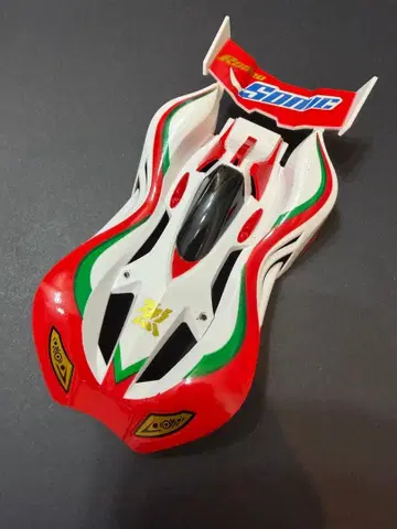 미니 사륜구동 로데오 소닉 플라스틱 바디 페인팅 완료