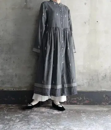 BUNON 크로스전 자수 원피스