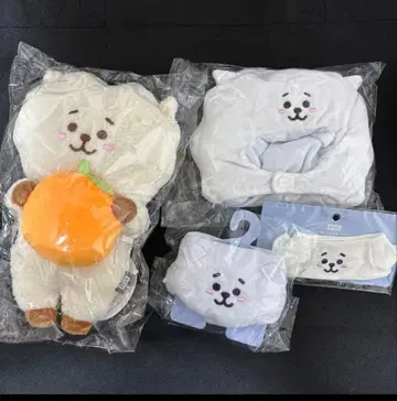 새상품 BT21 RJ 후르츠 봉제 인형 M
