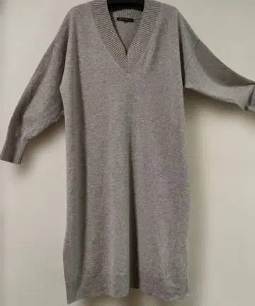 [새상품급] 23구 빅 사이즈 44 V넥 원피스 양모 & 캐시미어