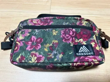 그레고리 숄더백